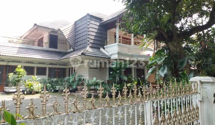 Rumah Bagus Terawat Di Sayap Jalan Aceh 