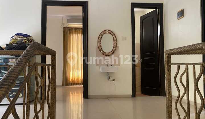 Dijual Rumah Wisata Bukit Mas 2 Harga 2 M-an di Lakarsantri 2