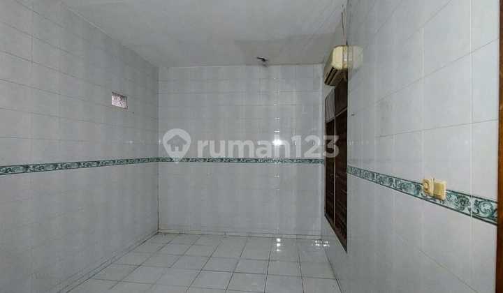 For Sale: Darmo Indah Commercial Area Main Road, Zero Road, Bustling Business, Land Count Included. 2