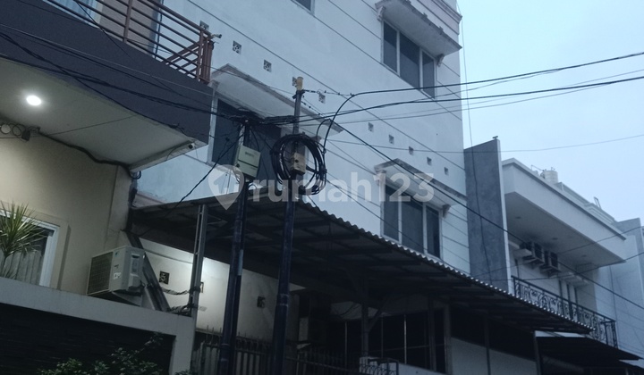 Rumah / Gedung 3 Lantai Di Muara Karang Jakarta Utara 2
