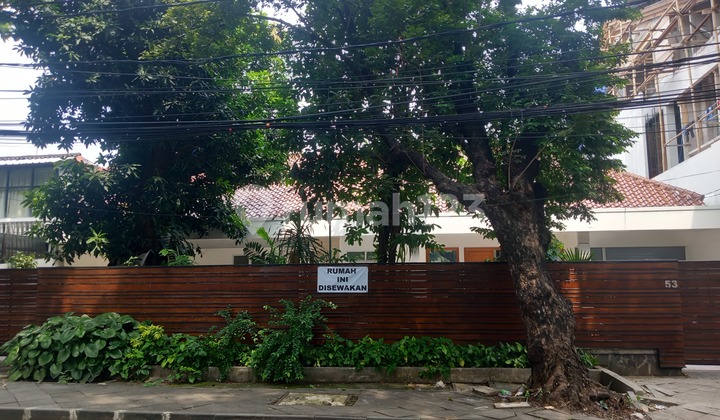 For Rent House In Menteng Central Jakarta.