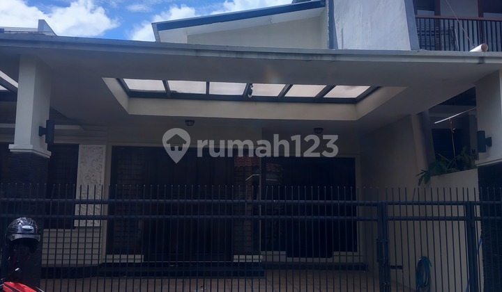 Disewakan Rumah 2 Lantai di Kalibata Jakarta Selatan