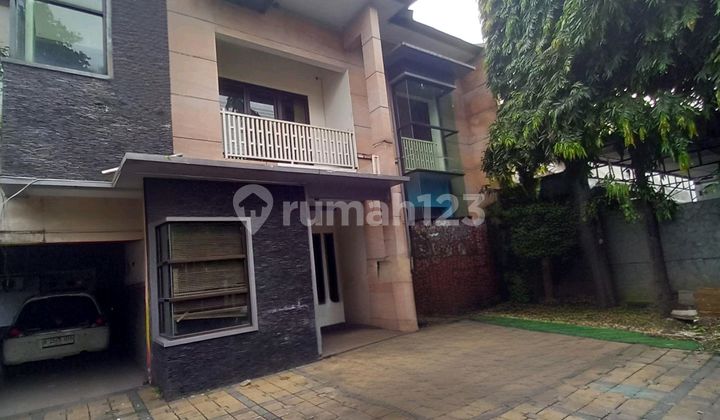 Disewakan Rumah 2 Lantai di Duren Tiga Jakarta Selatan