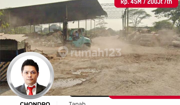 For Rent: Large and Affordable Land on Raya Bringkang Street in Gresik
