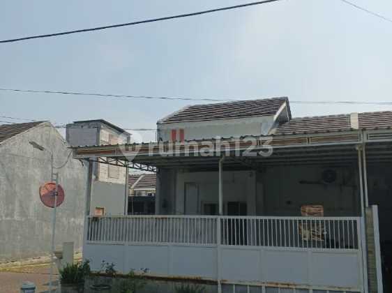 in Swan Menganti Mas Regency, Jl. Raya Palem Watu, Gempolkurung, Menganti, Gresik, East Java, Indonesia, 61174, Menganti Certificate of Ownership