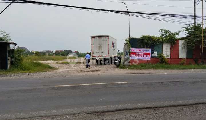 For Rent: Large and Affordable Land on Raya Bringkang Street in Gresik