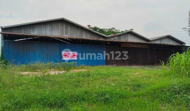 For Rent Warehouse Main Road in Kedamean, Gresik