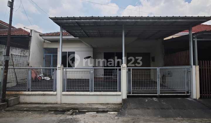 House in Metro Permata 1, Size 10x20m, Building Area 140m2, West