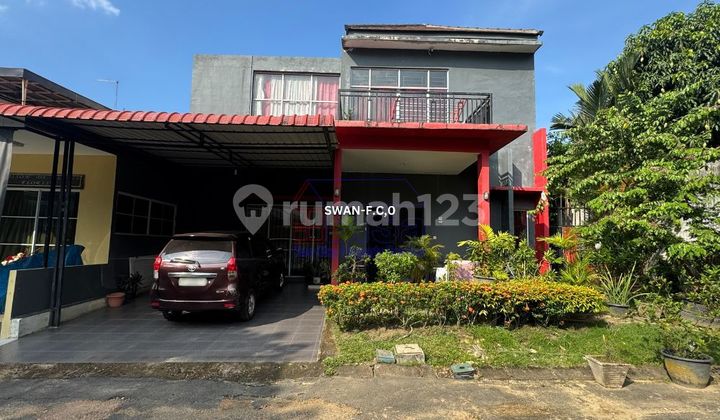 Rumah Hook 2 Lantai Siap Huni Kezia Residence Baloi 1