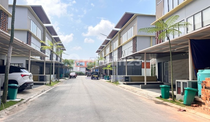 Rumah 3 Lantai Icon Central Batam Centre Full Furnished 2