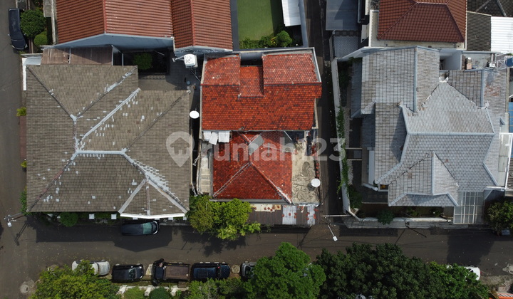 For Sale East Tebet House, 2 Car Access Width