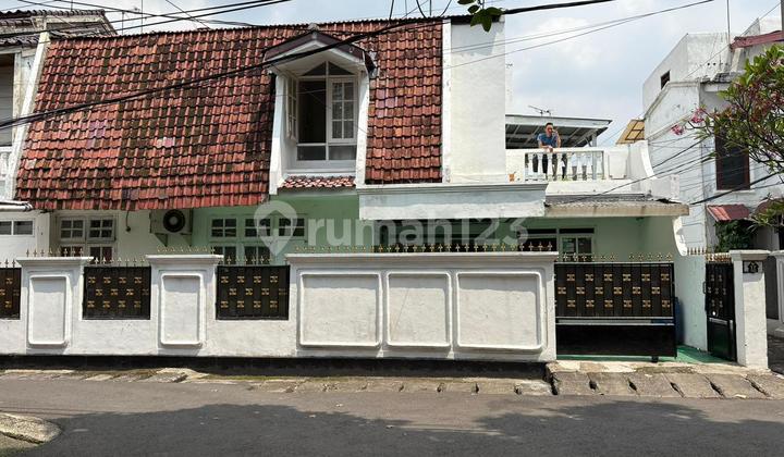 Dijual Rumah Plus Kosan Tebet
