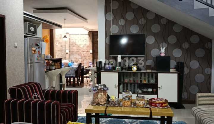 Dijual Rumah Di Margacinta Strategis Semi Furnish 2