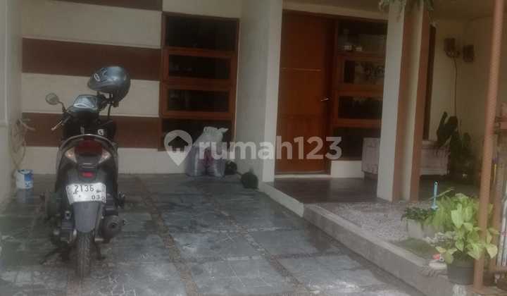 Dijual Rumah Siap Huni Dekat dengan Berbagai Fasilitas di Cisaranten - Arcamanik