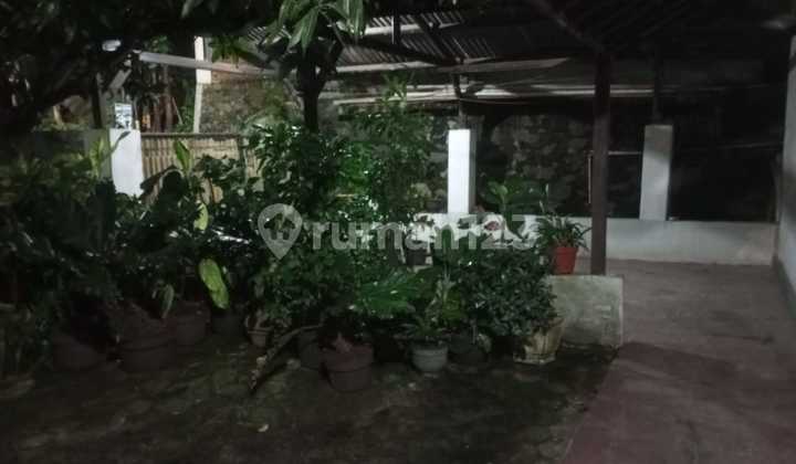 Dijual Rumah dengan Halamannya Luas Dekat Area Strategis Pinggirjalan bisa Dibuat Tempat Usaha 2