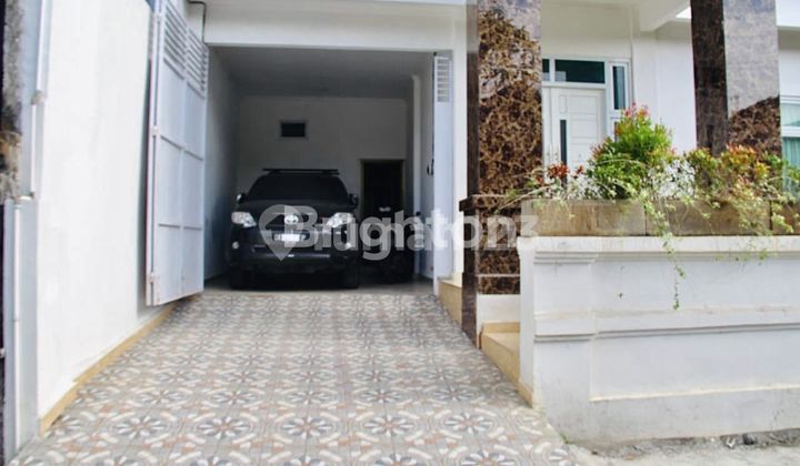 RUMAH 3 LANTAI FULL FURNISH DI JIMBARAN – VIEW INDAH 2