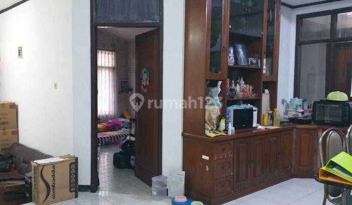 Dijual cepat rumah dengan lokasi strategis pusat kota 2