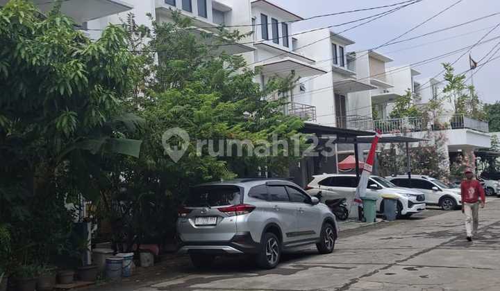 Dijual Rumah Town House 3 KT | Greenville | Jakarta Barat