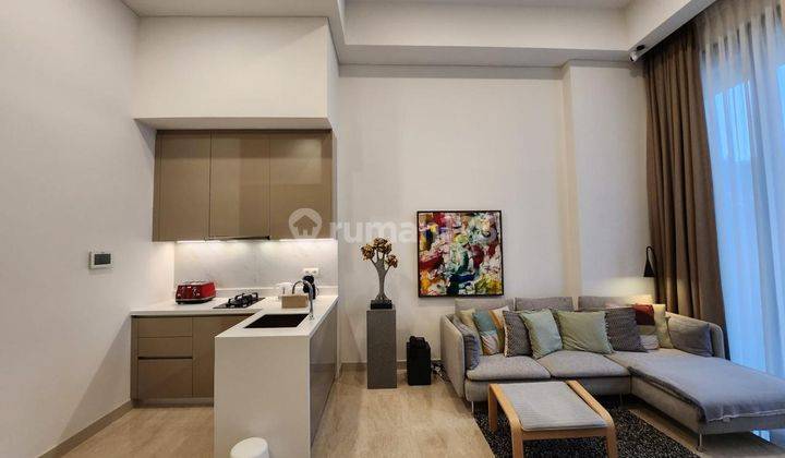 Sewa Apartment Arumaya 2BR Furnished – High Ceiling 4.2m, Private Garden, Mewah! 2