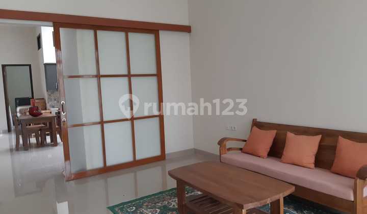 Disewakan Rumah Cluster Beverly Lippo Cikarang BC32PH