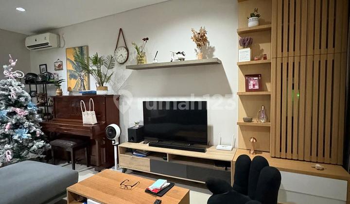 Disewakan Rumah Cluster Cosmo Estate Lippo Cikarang Aselg10c