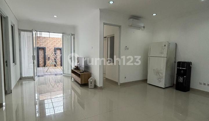 Disewakan Rumah Cluster Oakwood Elysium Residence Lippo Cikarang 2
