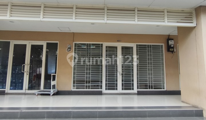 Disewakan Ruko The Hall Trivium Terrace Apartment Lippo Cikarang 1