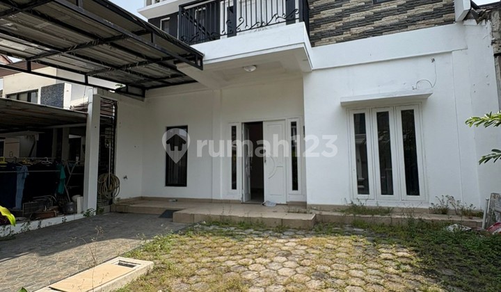 Disewakan Rumah Cluster Simprug Garden Jababeka Cikarang JEE12BSG