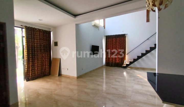 Disewakan Rumah Cluster Taman Simpruk Lippo Cikarang TSC25D 2