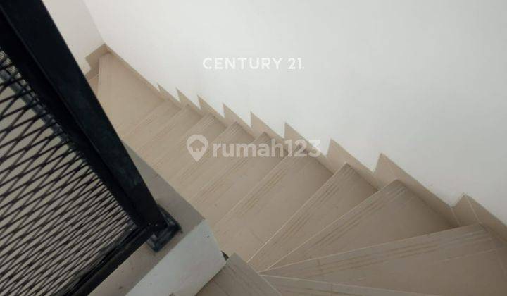 Rumah 2 Lantai Sangat Terawat Dlm Cluster Cikoneng Bojongsoang 1