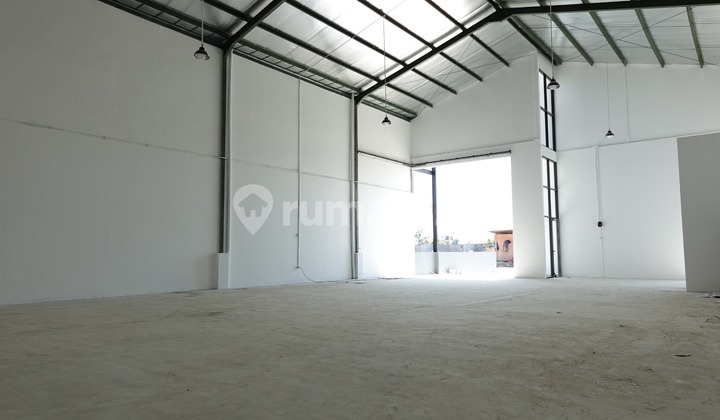 Gudang Berijin Industri Bebas Banjir Dekat Tol