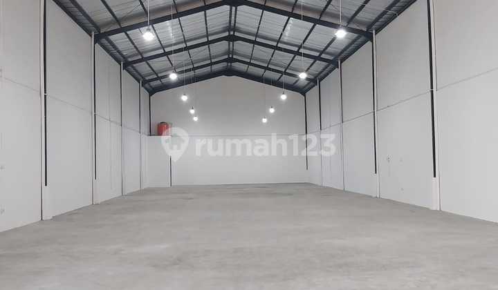 Strategic Modern Warehouse in Kopo-Katapang - Ready to Use & Competitive Price!