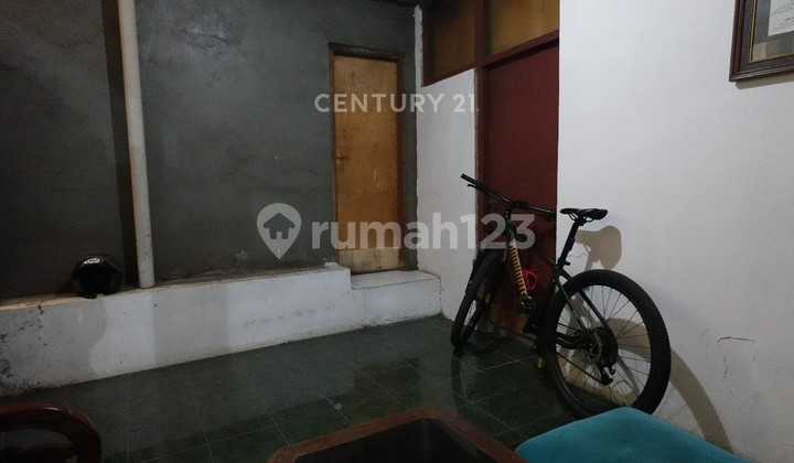 Rumah Ruko Posisi Pinggir Jalan Cocok Utk Usaha Di Turangga