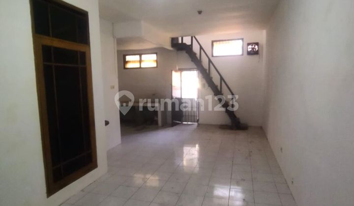 For Sale: Shophouse on Jend. Ahmad Yani Street, near Cicaheum, Bandung. 2