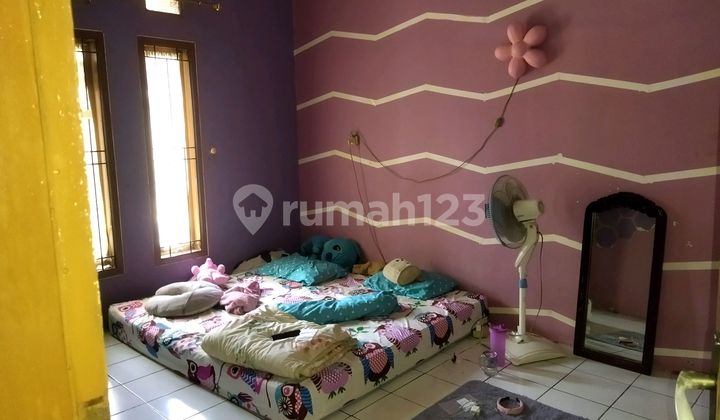 For Sale: House with 8-Room Rentals in Cipamokolan 2