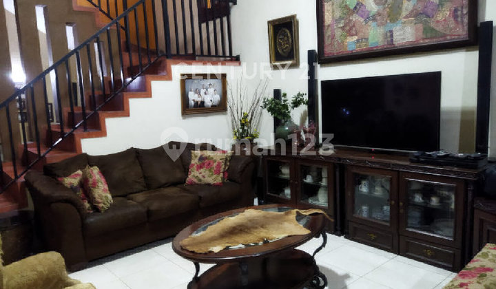 Rumah Di Mainroad Komplek Mekarwangi Jalan Besar Rumah Di Mainroad Komplek Mekarwangi Jalan Besar