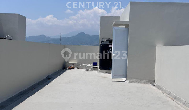 Shop House at Podomoro Park La Plaza Already Renovated 2