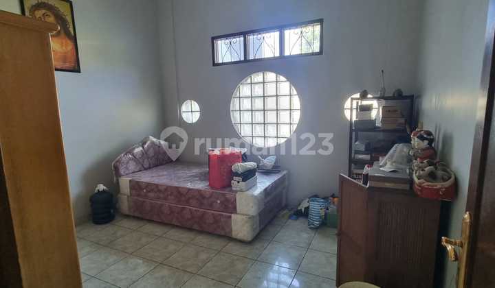 Dijual Rumah Di Cluster Setraduta 2 Lantai Dengan Taman Depan 2