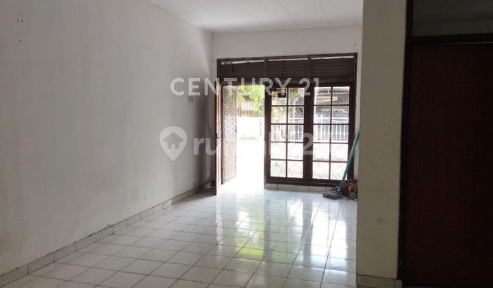 House in East Kurdi Within the Kurdi Moh Toha Cluster 2