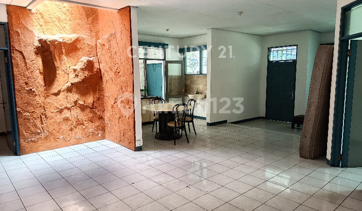 Rumah Palem Permai Tipe Hook Ada Taman Depan