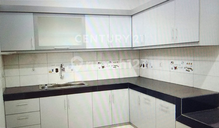 2-Storey Spacious House, In Taman Mutiara Cimahi