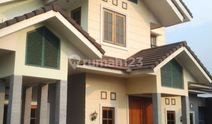 Rumah Asri Bumi Sariwangi 2 Ada Kolam Renang