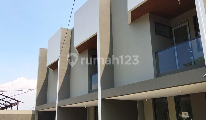 Rumah Baru Derwati Mas Modern Minimalis 2 Lantai