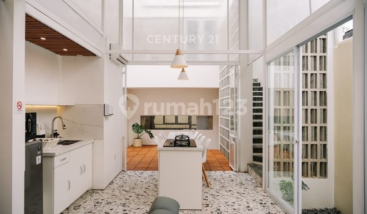 Villa Full Furnished Di Villa Triniry Lembang 1