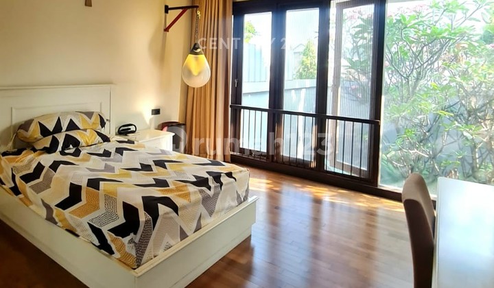 Rumah Lux Siap Huni Di Komplek Setraduta 2