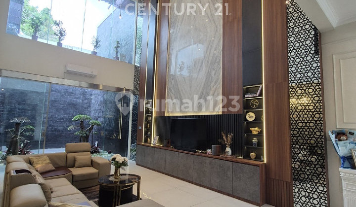 Rumah Mewah 2 Lantai di Padalestari Bandung