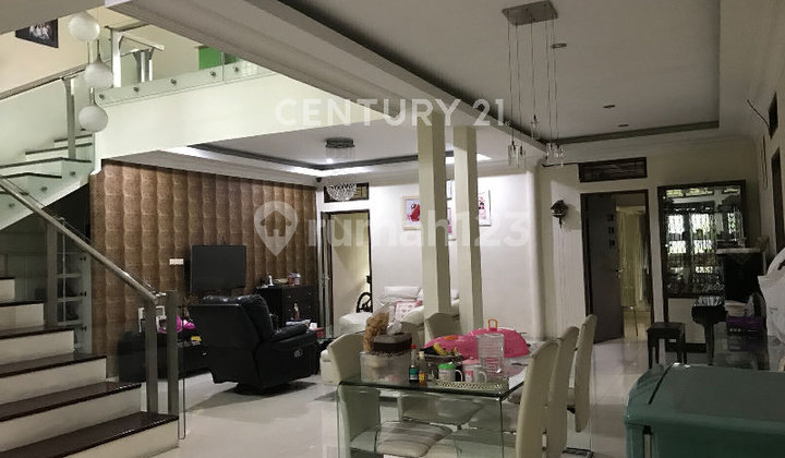 Well-Maintained Modern House on Sukamulya Main Road