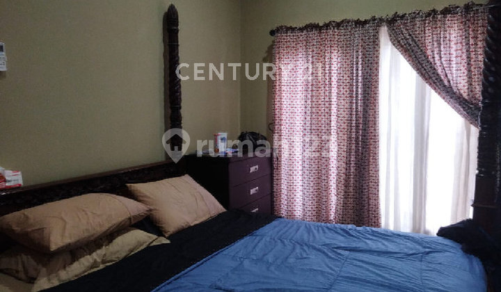 Rumah Tempat Usaha Mainroad Komplek Mekarwangi 2