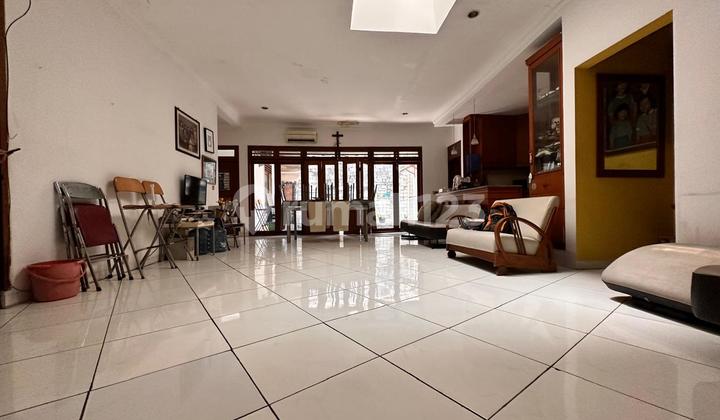 Rumah Layak Huni Lt303m2 Di Cempaka Putih Barat @5,3m 2