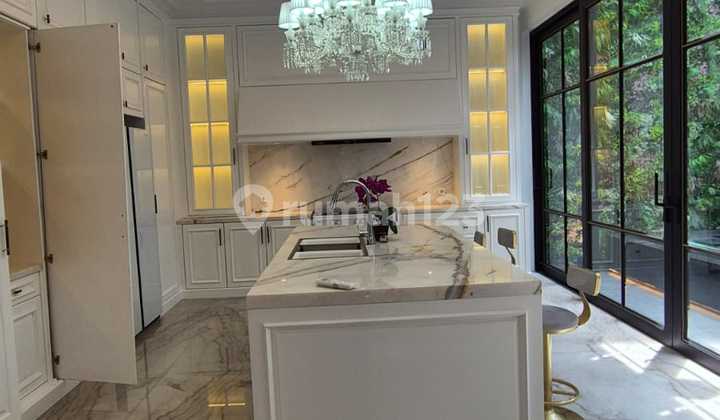 Jual Cepat Murah! Rumah Lux Clasic Modern di Villa Gading Indah 2